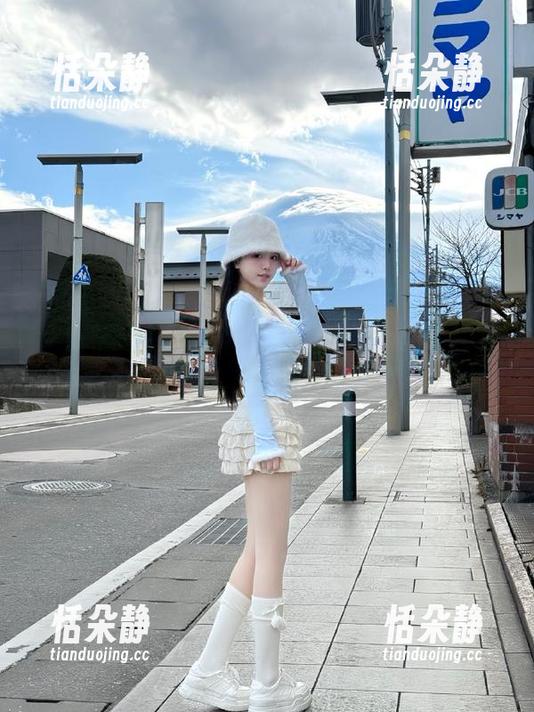 微密圈 - 高清“Cool文茜妹妹”写真原图与图包，带你体验别样视觉盛宴.txt