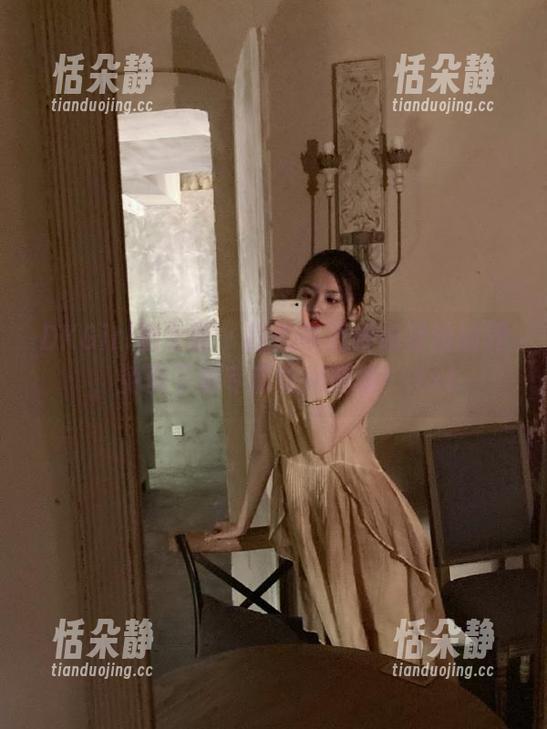 DKGirl御女郎-岑雨桥 DKGirl御女郎 - 探索岑雨桥短裙新境界,免费下载专属时尚图集!.txt