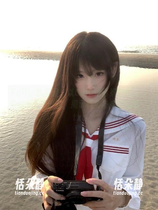 Feilin嗲囡囡-Celina青妍 Feilin嗲囡囡 - 以Celina青妍灰丝为主角的无圣光图包,揭示真实与虚幻的美!.txt