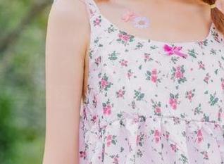 Feilin嗲囡囡 – 小蛮妖yummy夏天写真全集：尽享原图带来的极致视觉盛宴.txt