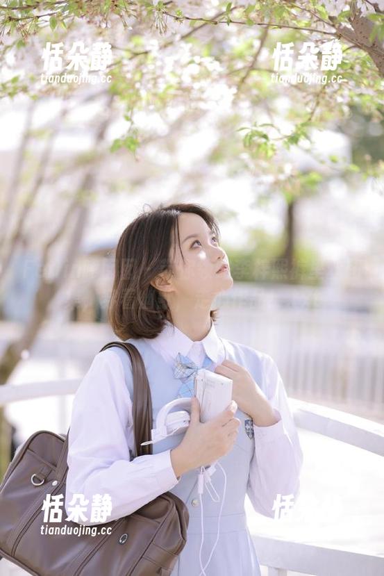 Feilin嗲囡囡-李梓熙 Feilin嗲囡囡 - 带你领略李梓熙裤里丝图集,穿着幽默,走心作品!.txt