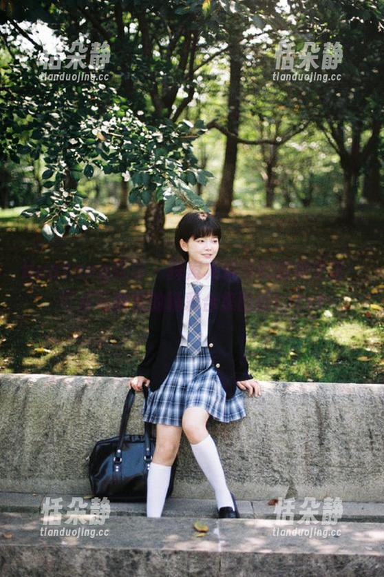 HuaYang花漾 - 探索尤妮丝的甜美生活：可爱写真集的精彩合集图册！.txt