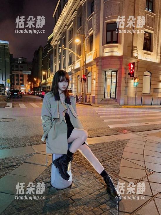 IMiss爱蜜社 - 红裙之下：Flower朱可儿倾情演绎的写真图集让你目不转睛.txt