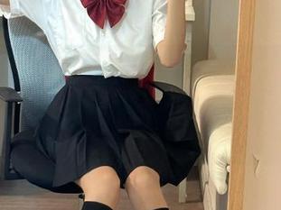 MFStar模范学院 – K8傲娇萌萌Vivian的毛衣写真集：原图中的每一瞬都值得珍藏.txt