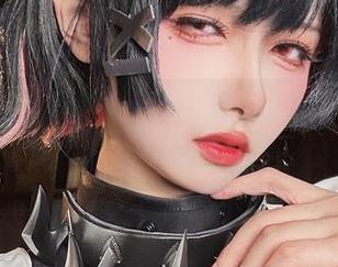 Momoko葵葵的美脚大探秘：一系列美图和照片让你无法抵挡！.txt