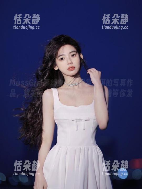 MussGirl慕丝女郎 - 欣赏琪琪的写真作品，超美图合集和引人入胜的剧情等你发现！.txt