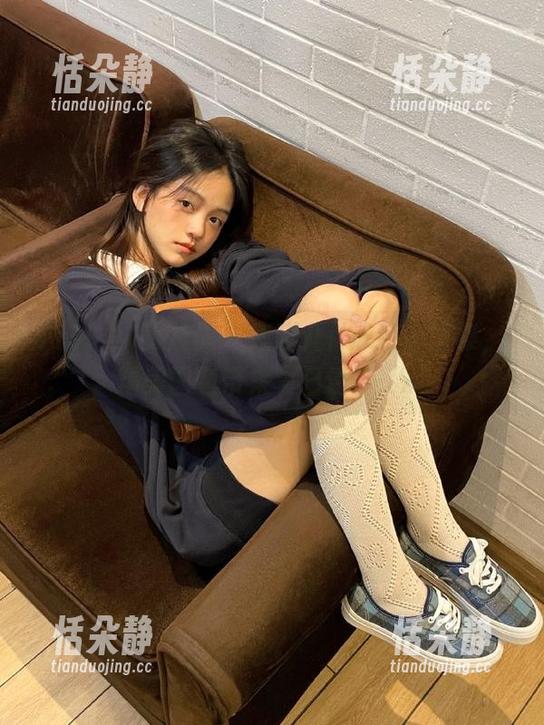 MyGirl美媛馆 - 唐琪儿il泳装美图集，精美图包带来夏日诱惑.txt