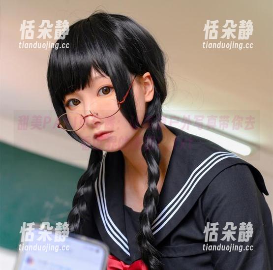 甜美PAKI草莓酱：让高清户外写真带你去看世界的美丽！.txt
