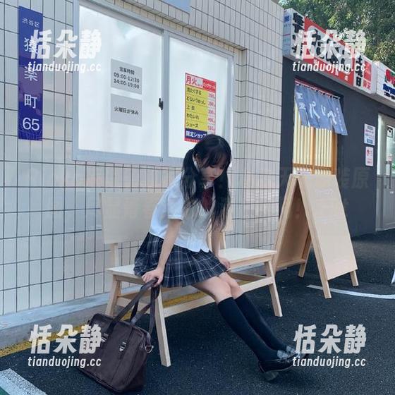 Rioko凉凉子独家分享！私房天城泳装原图，尽显青春活力的清澈瞬间！.txt