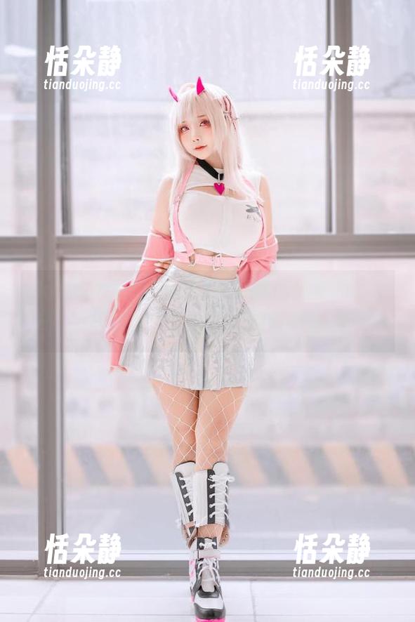SayoMomoGantz下平玲花兔女郎ver，让你欲罢不能的写真图包.txt