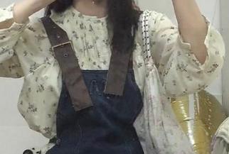 TouTiao头条女神 – 校服上的童话！张蓝欣最新美图资源，带你领略纯真的校园风！.txt