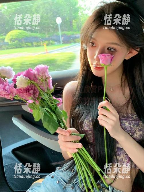 UGirls尤果网 - 全方位欣赏Pinkbaby双人作品：情感与艺术的完美结合.txt