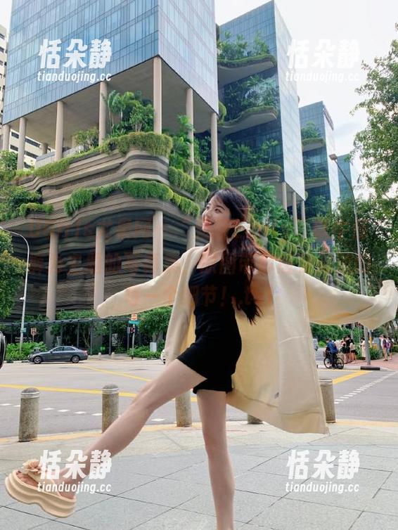 UGirls尤果网 - “奶茶Emily”以牛仔裤为主题的写真集，原图带你感受潮流的每一个细节！.txt