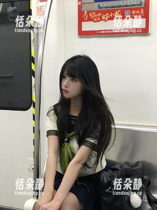 Vinnegal的蛇喰梦子写真合集分享，带你进入梦境般的唯美旅程！.txt