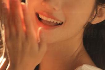 XIAOYU语画界 – Angela小热巴制服全景合集，分享她为你演绎的各种经典卡通角色，萌到不行！.txt
