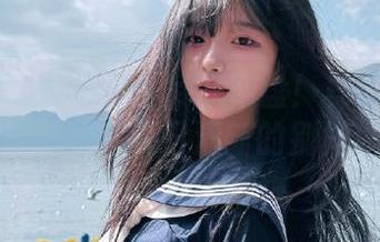 XIAOYU语画界 – 尽在网盘！林乐一华丽礼服写真，给你夏日清新的别样体验.txt