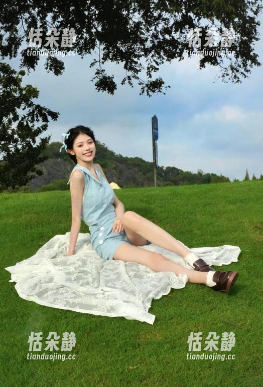 XIAOYU语画界-林子遥 XIAOYU语画界 - 林子遥携手写真姐姐:每一幅图片都让心动不已的艺术探索.txt