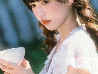 XIAOYU语画界 – 王馨瑶yanni原创无圣光少女写真原图，展现不一样的青春韵味.txt