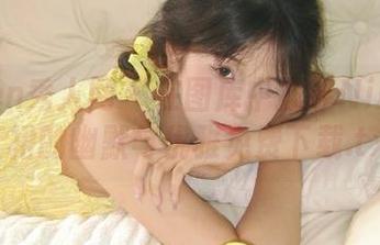 Xiuren秀人网 – 在图库中找寻Niki可雅红裙的幽默与优雅免费下载.txt