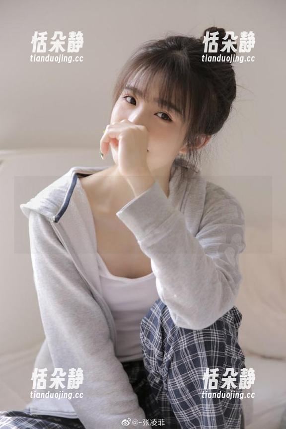 Xiuren秀人网 - 福利与美的结合，七米baby圣诞图集，快来一同享受节日的温馨与魅力！.txt