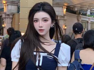 Xiuren秀人网 – 最新分享：任莹樱Jenny在高跟鞋中焕发光彩，展现别样风情.txt