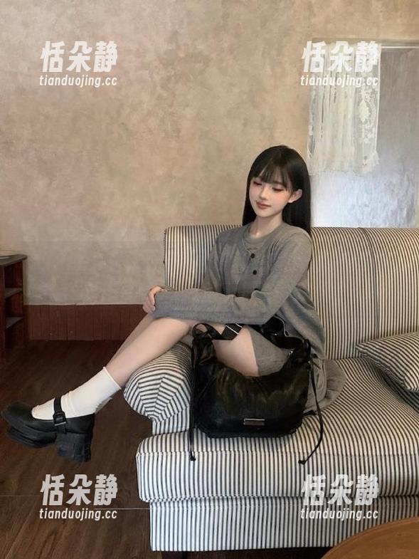 Xiuren秀人网 - 回归自然：南初妹妹长腿作品套图释放无限魅力.txt