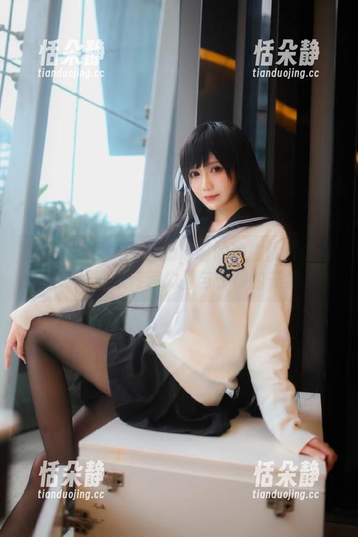 Xiuren秀人网 - 奶喵喵的瑜伽优雅瞬间合集：让壁纸传递力量与宁静的美学.txt
