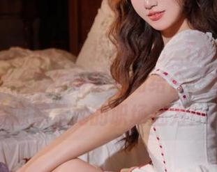 Xiuren秀人网 – 探索妲己_Toxic办公室写真集：工作与艺术的结合，丰富多彩的资源展示她的职场魅力！.txt