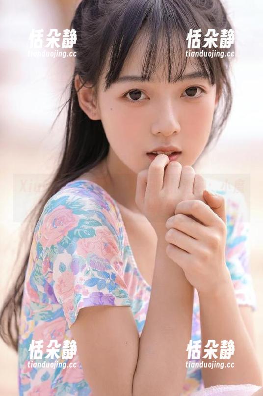 Xiuren秀人网 - 办公室风格透视：小魔女奈奈的套图及分享.txt