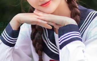Xiuren秀人网 – 张思允Nice跨越寒冬：细腻圣诞写真与温暖照片的完美结合.txt