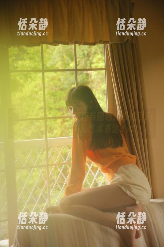 Xiuren秀人网 - 原图与图包：战姝羽Zina白丝写真中的艺术表达.txt