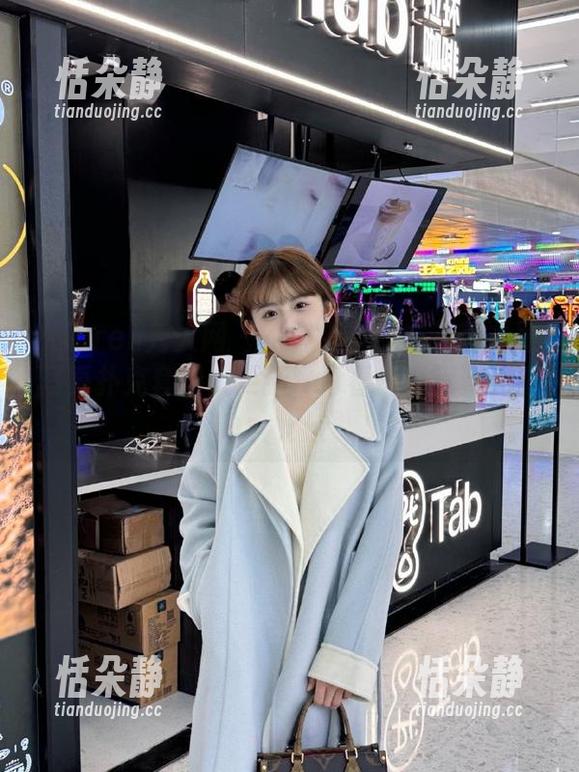 Xiuren秀人网 - 不容错过！方子萱主题写真扑克套图大更新，青春气息尽显无遗！.txt