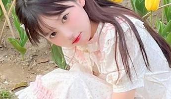 Xiuren秀人网 – 木木hanna圣诞特辑：丰富多彩的原图与图包带来节日快乐.txt