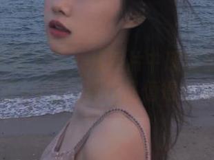 Xiuren秀人网 – 从照片中感受黑白魅力，白芷yy的写真作品值得收藏.txt