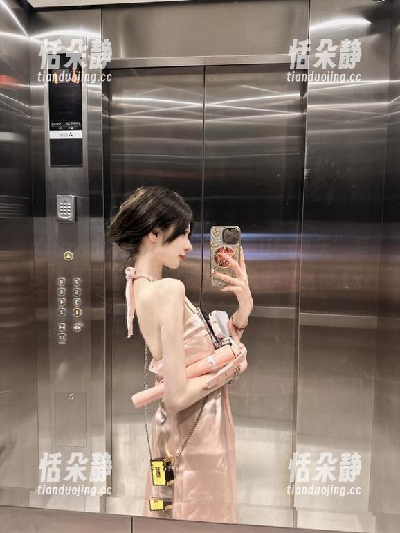 Xiuren秀人网 - “绮里嘉Ula夏天”写真作品更新：展现夏日的缤纷与热情.txt