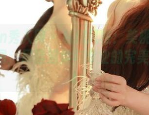 Xiuren秀人网 – 私房风格：美桃酱护士写真原图，尽显温柔与专业的完美结合.txt