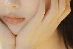 Xiuren秀人网 – 让我们一起分享良人非爱人的纯白作品，捕捉瞬间的永恒.txt
