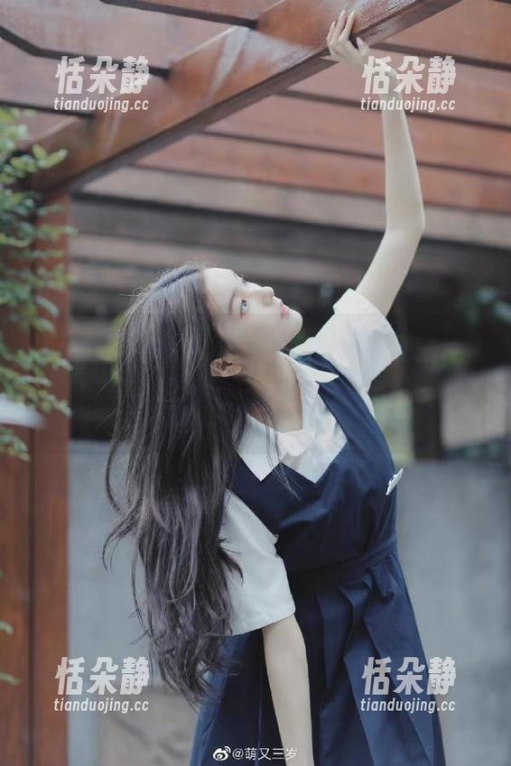 Xiuren秀人网 - 芝芝booty最新JK制服系列作品发布，让我们一起浏览这个精彩图库吧！.txt