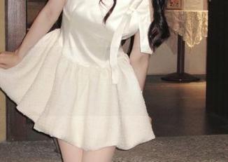 Xiuren秀人网 – 草莓zz护士写真：透过高清镜头，感受生命中的无尽关怀.txt
