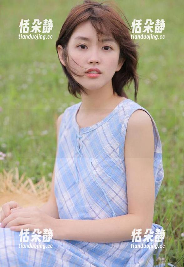Xiuren秀人网 - 露露小喵吊带作品集下载，让我们一同探索她独特的摄影魅力与个性风格。.txt