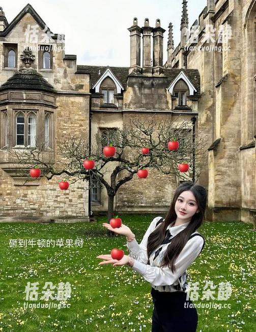 YouMi尤蜜荟 - 超高清空姐写真资源，来看看黄歆苑如何展现航空女神的风采！.txt