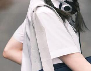 beautyleg – 泳装艺术：Brindy最新原图更新，捕捉夏日梦幻的每一刻时光.txt