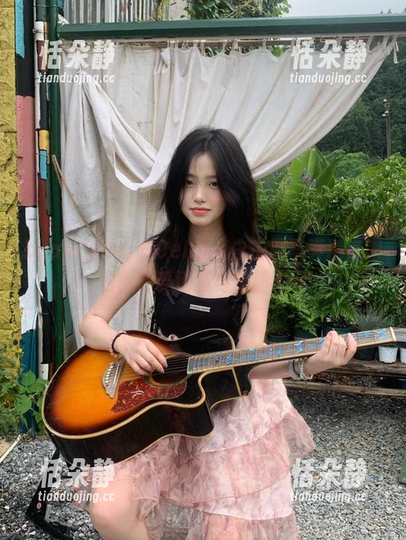 beautyleg - Celia纯白主题写真精选图包，感受清新与宁静.txt