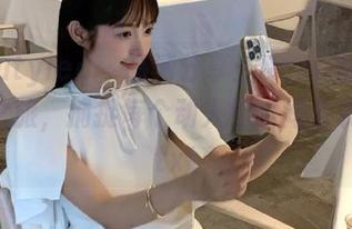 beautyleg – 高清分享：Dana御姐的写真之旅，捕捉每个动人的瞬间与表情！.txt