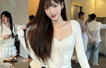 beautyleg – 在“分享”中感受“Minnie妹妹”的写真作品集，让艺术与生活交织成一幅动人画卷.txt