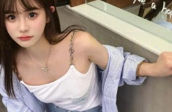 pans – 探索夏涵高清网袜写真分享，感受她的个性与态度.txt