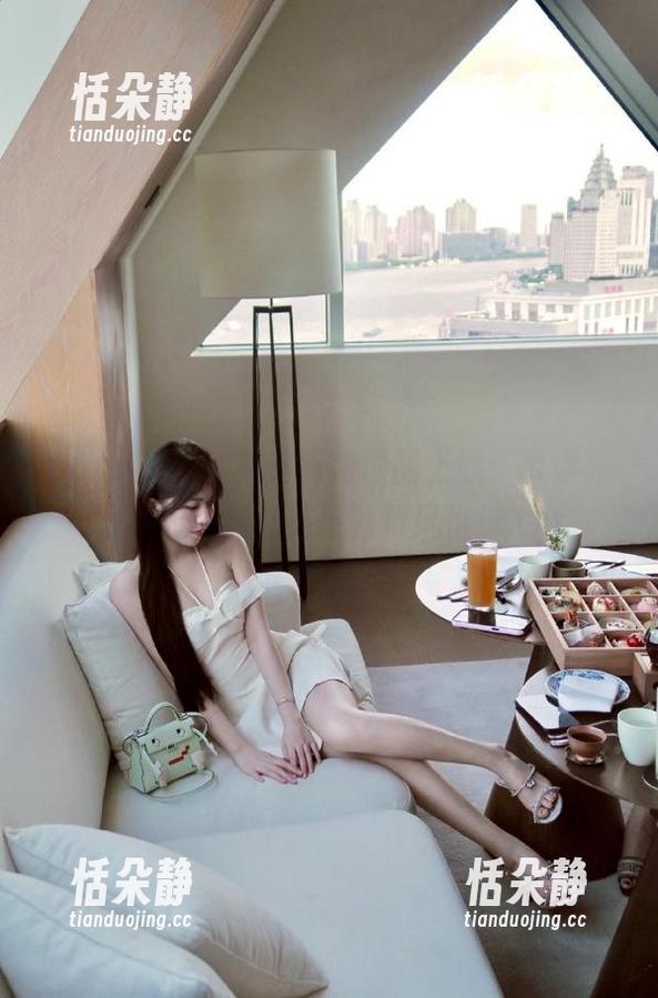 pans - 全套英英厨娘原图上线：带你领略她的厨房奇迹与独特风格！.txt