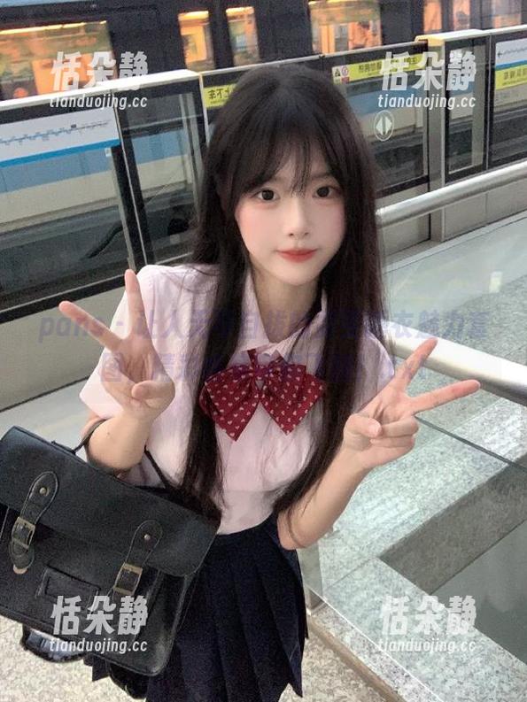 pans - 让人无可自拔的雯雯睡衣魅力套图，精彩合集带你飞翔！.txt