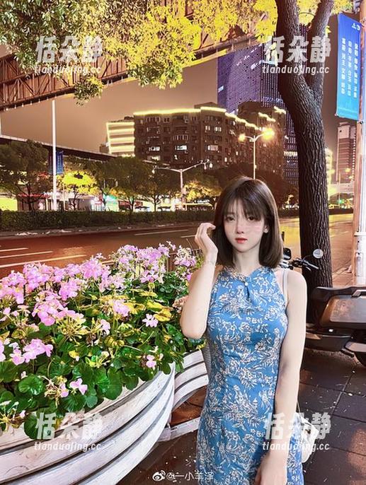 一小央泽 一小央泽美脚图集,带你领略美丽的分享瞬间!.txt