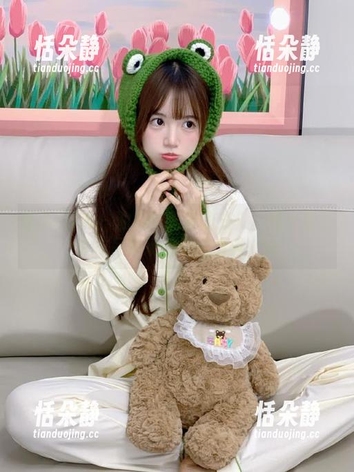丝慕GIRL-喵小酱 丝慕GIRL - 油亮与光影的交汇:喵小酱全集作品展现视觉的盛宴.txt